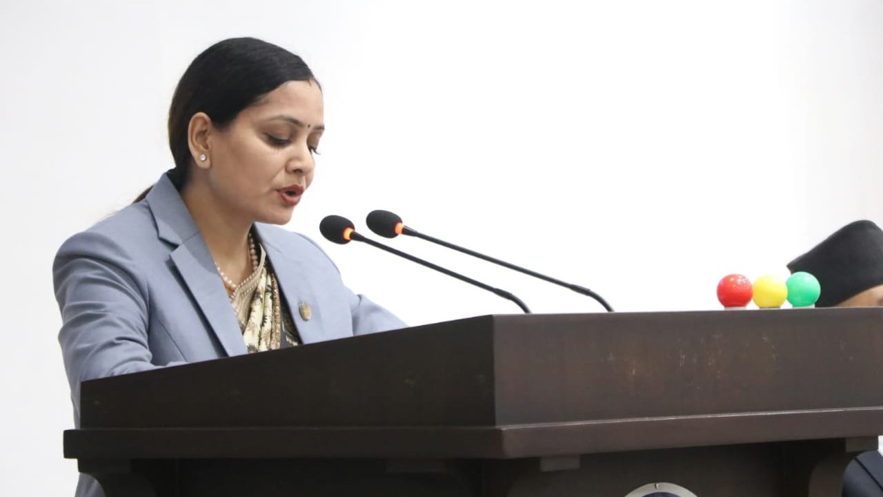 छ महिनाको सुत्केरी बिदा मातृत्वको सम्मान र स्वस्थ मानव पुँजी निर्माणसँग जोडिएको विषय : मन्त्री मेहता
